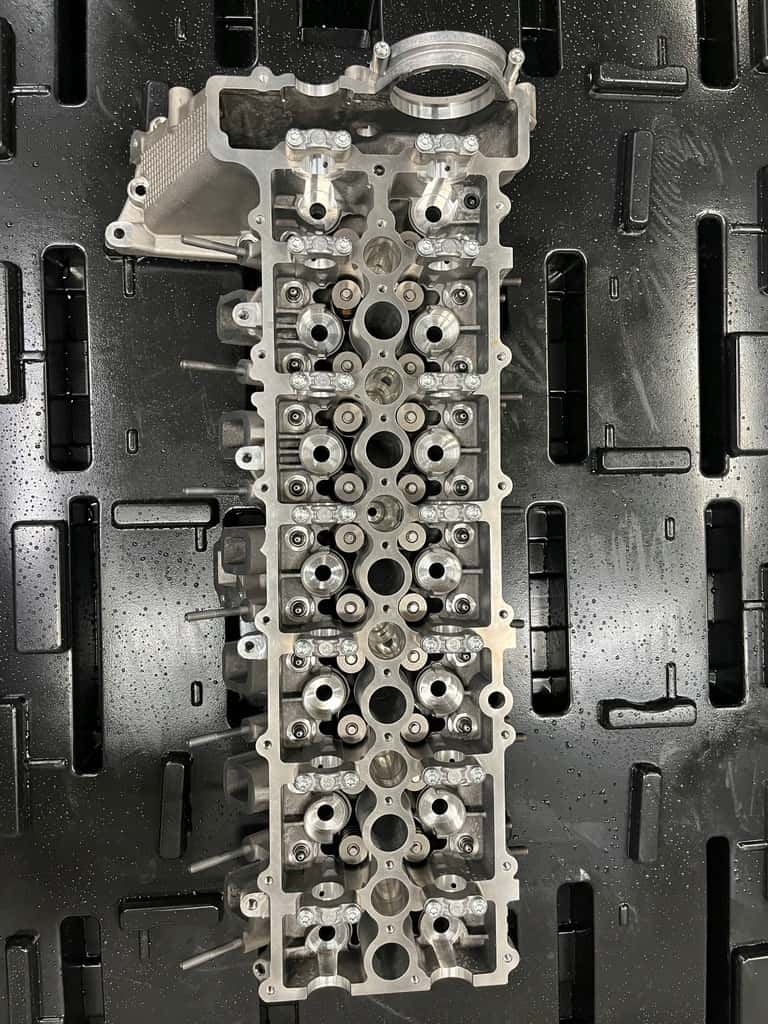 Moteur 306D5 vue 10