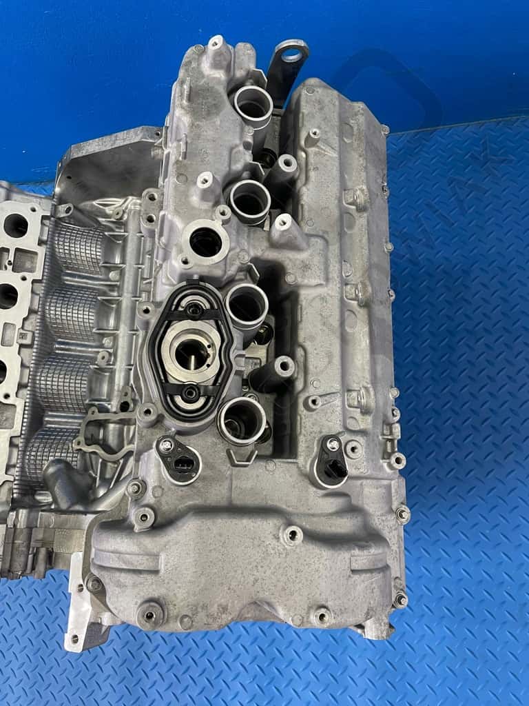 Moteur S63 B44 B vue 8