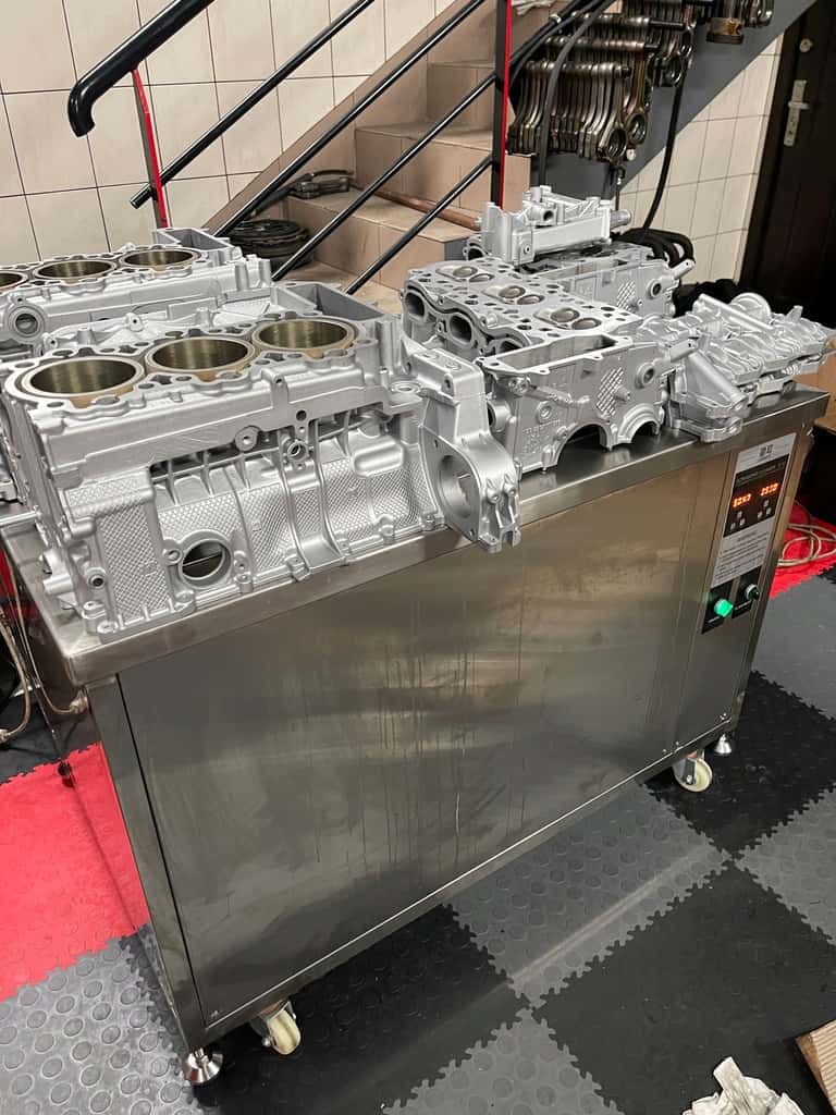 Moteur N63 B44 A vue 5