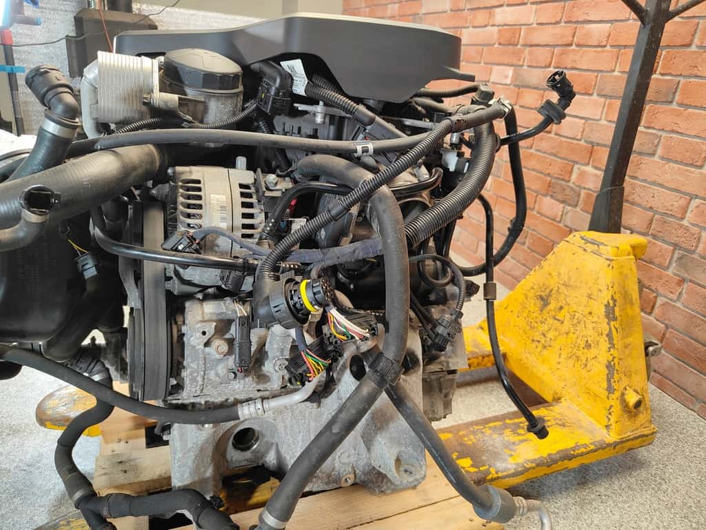 Moteur N20 B20 A vue 4