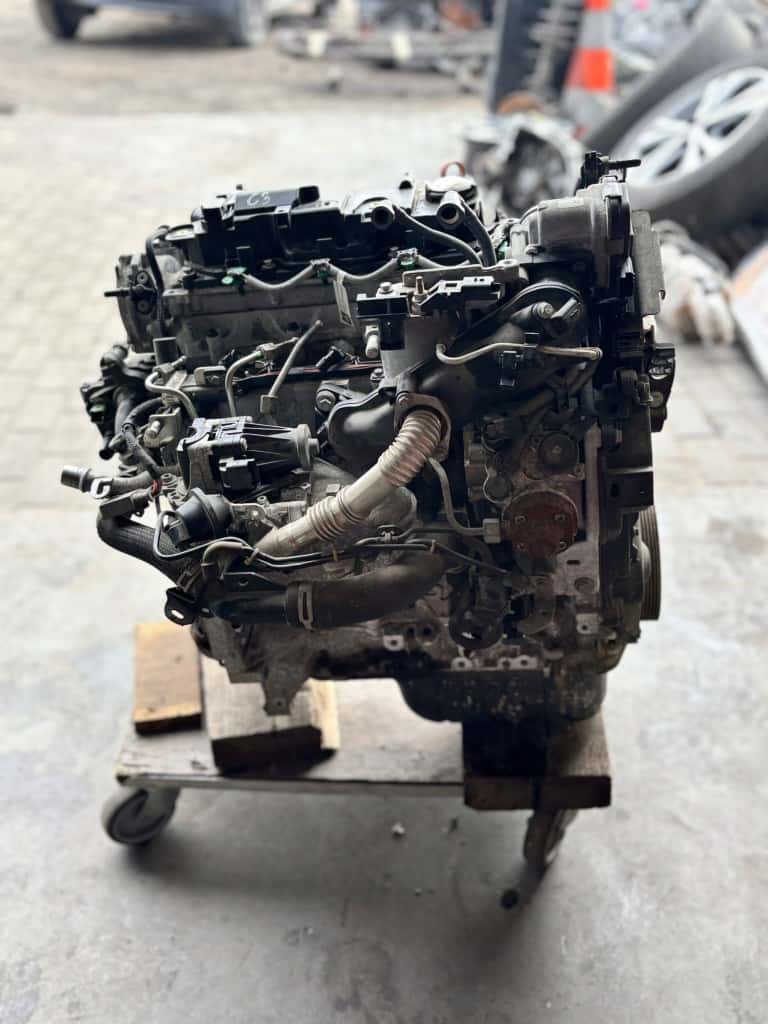 Moteur 8HP (DV4C) vue 2