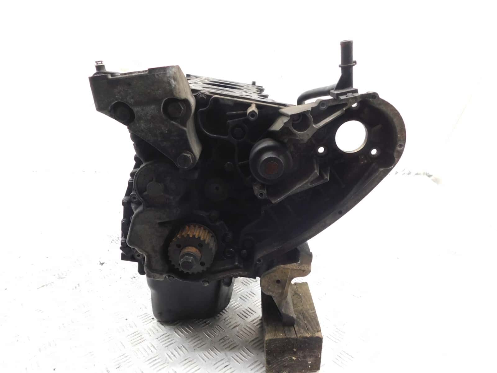 Moteur F1AE0481D vue 5