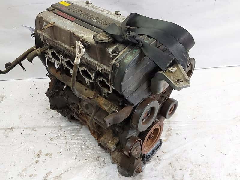 Moteur 4G63 (DOHC 16V) vue 9