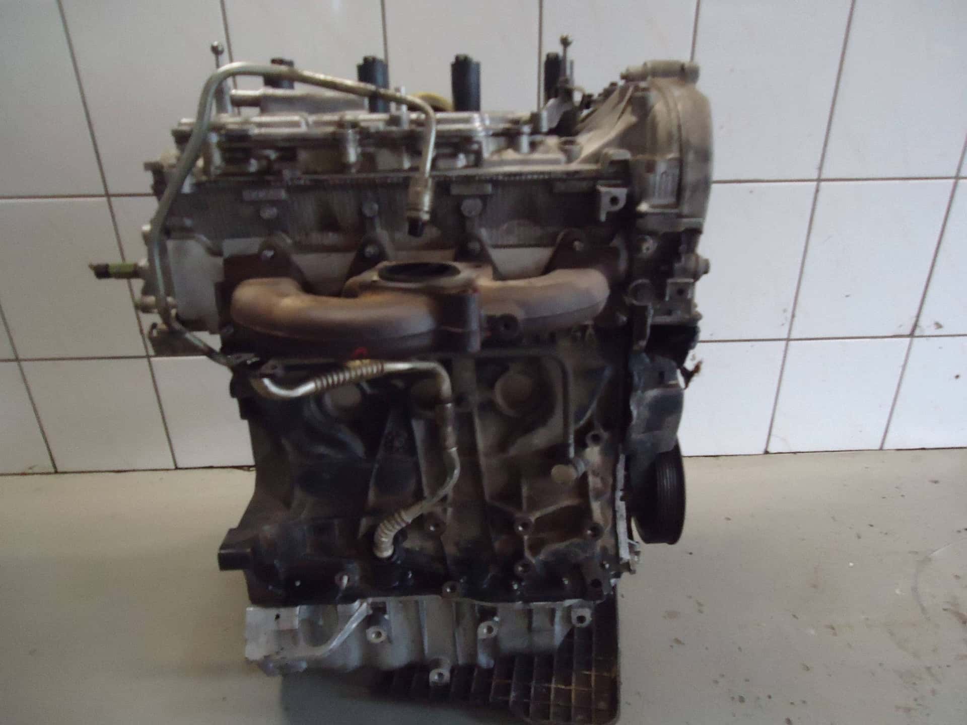 Moteur F4R 790 vue 2