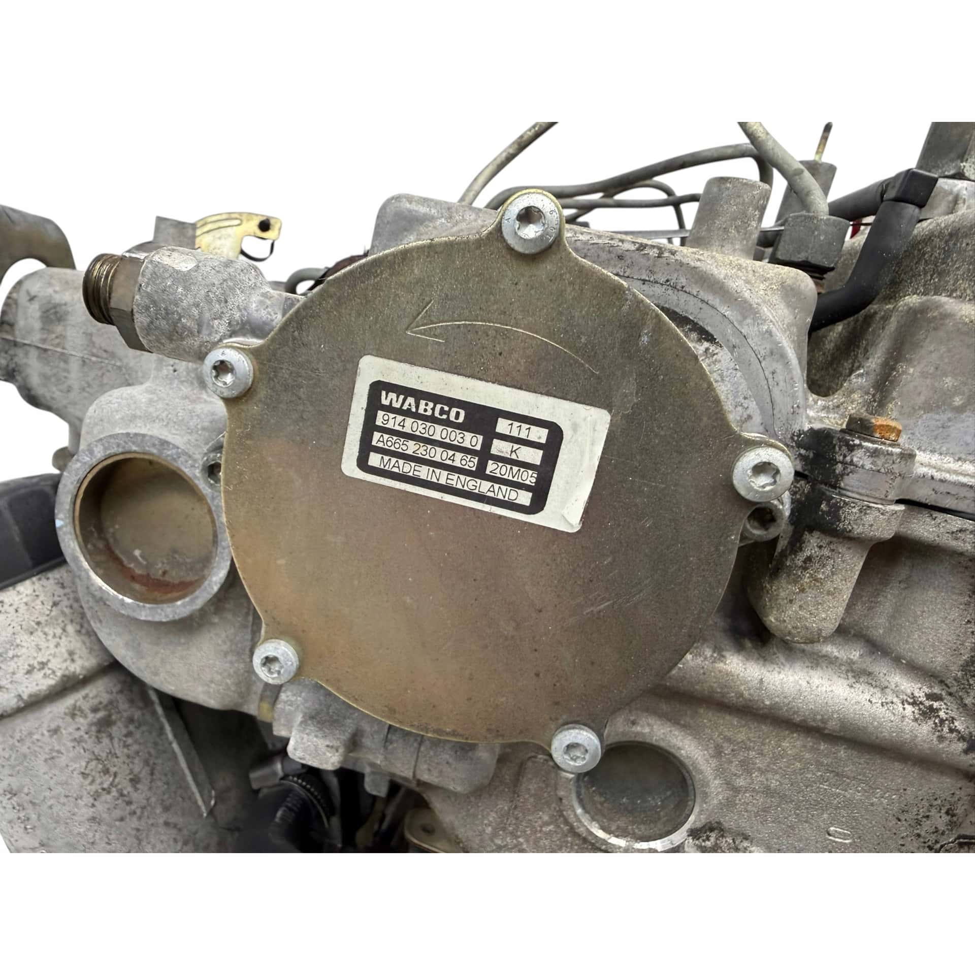Moteur D27DT vue 7