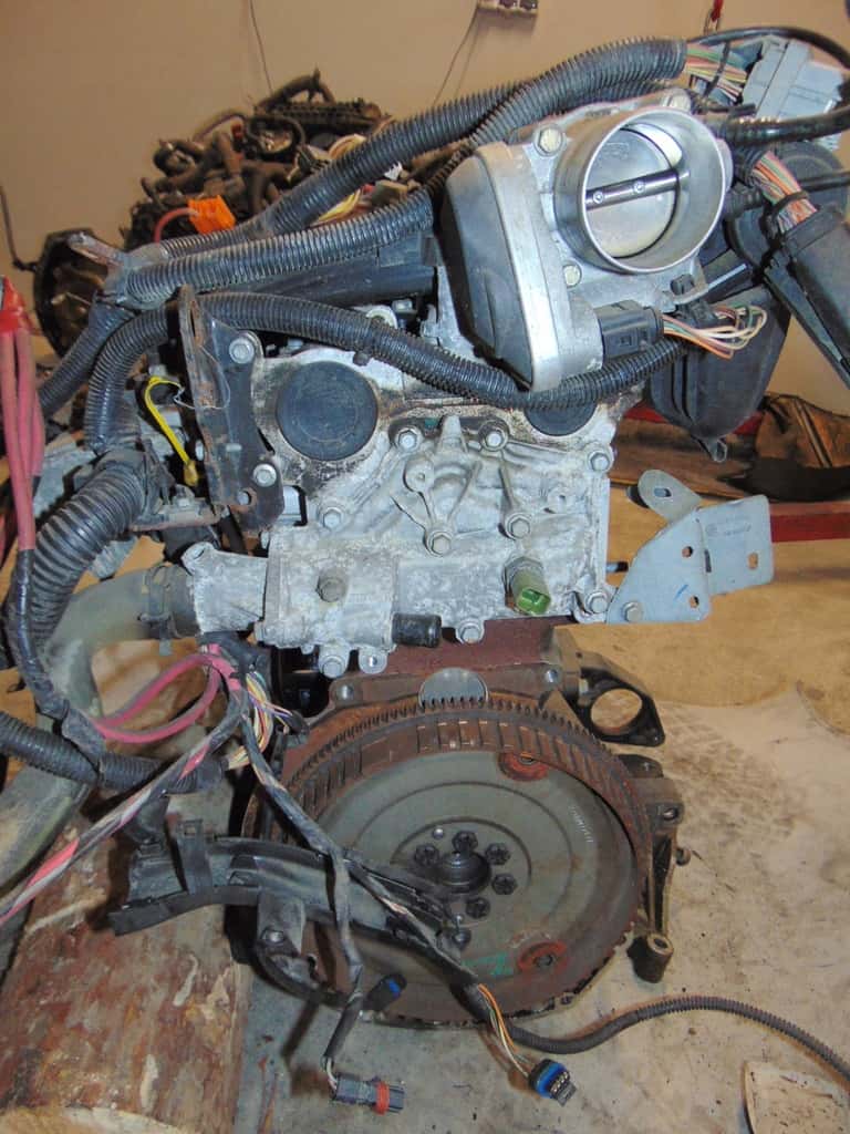 Moteur F4R 741 vue 2