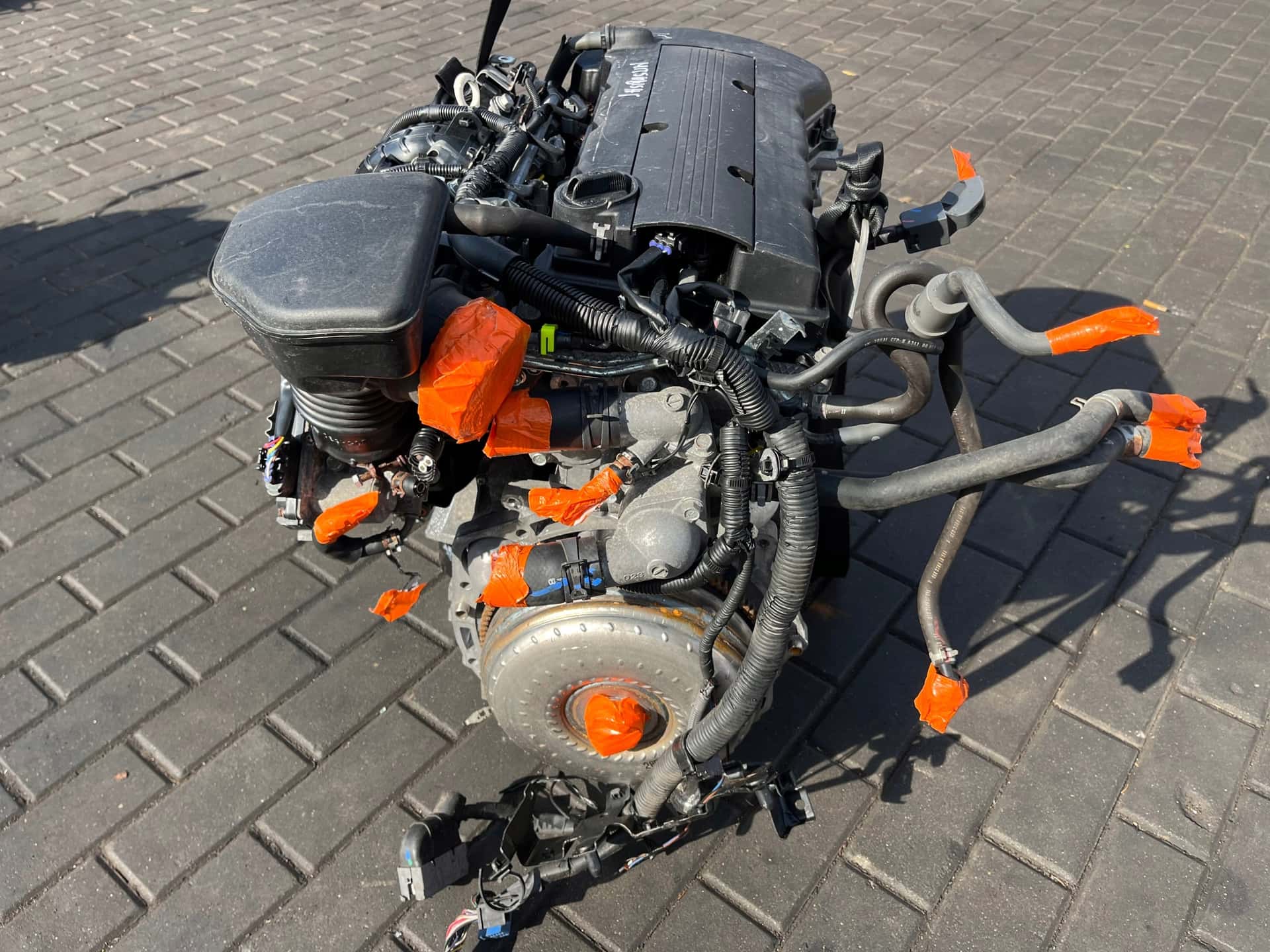Moteur 4B12 vue 13