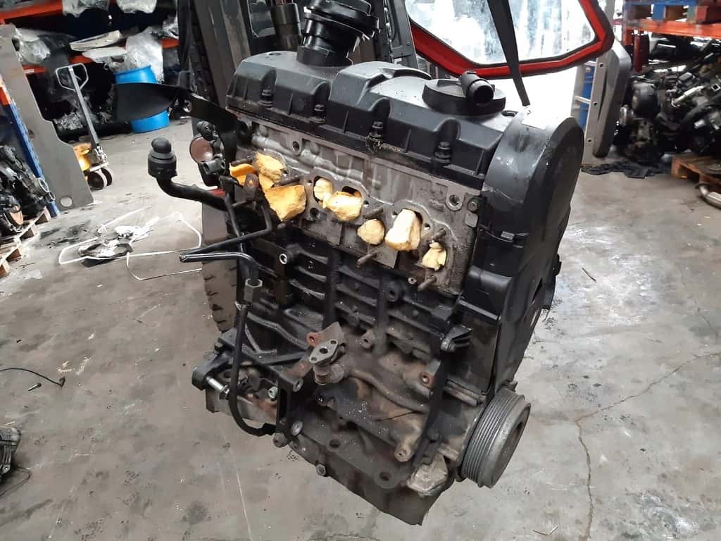 Moteur AVY vue 2