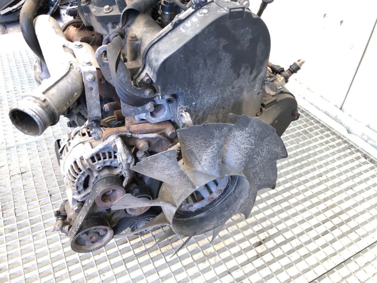 Moteur F1AE0481M vue 4
