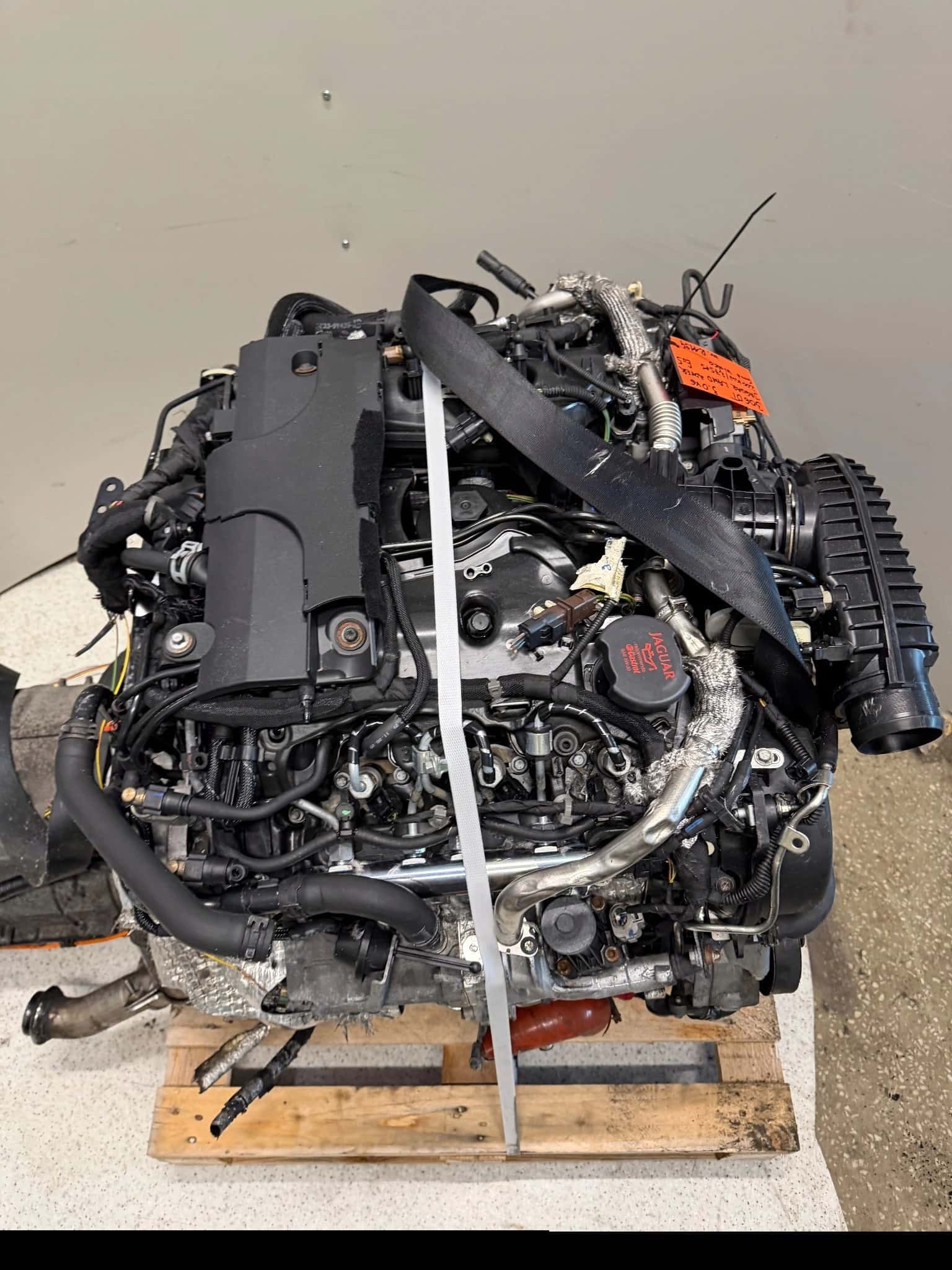Moteur 306DT(AJTDV6) vue 8