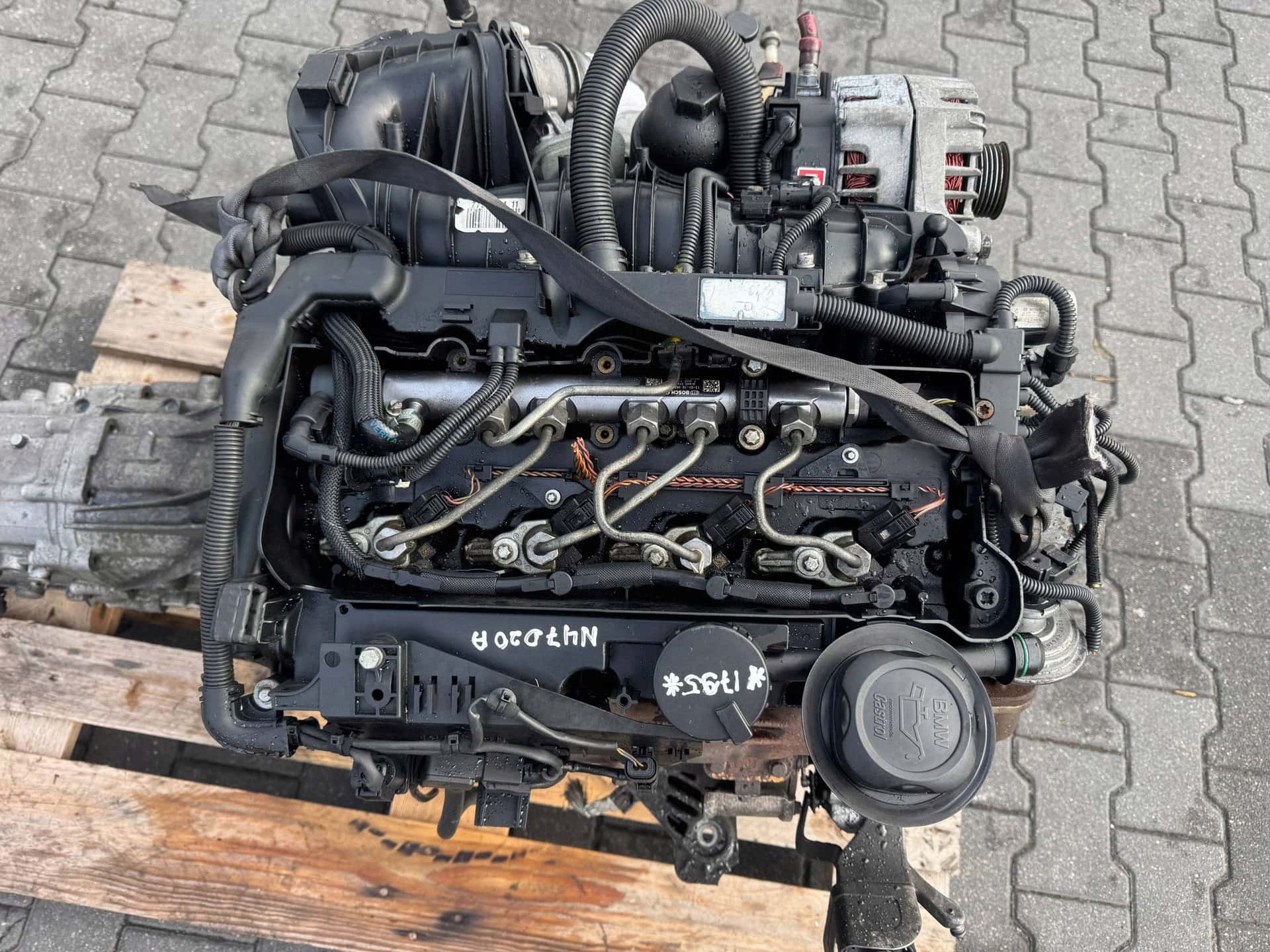 Moteur N47 D20 A vue 3