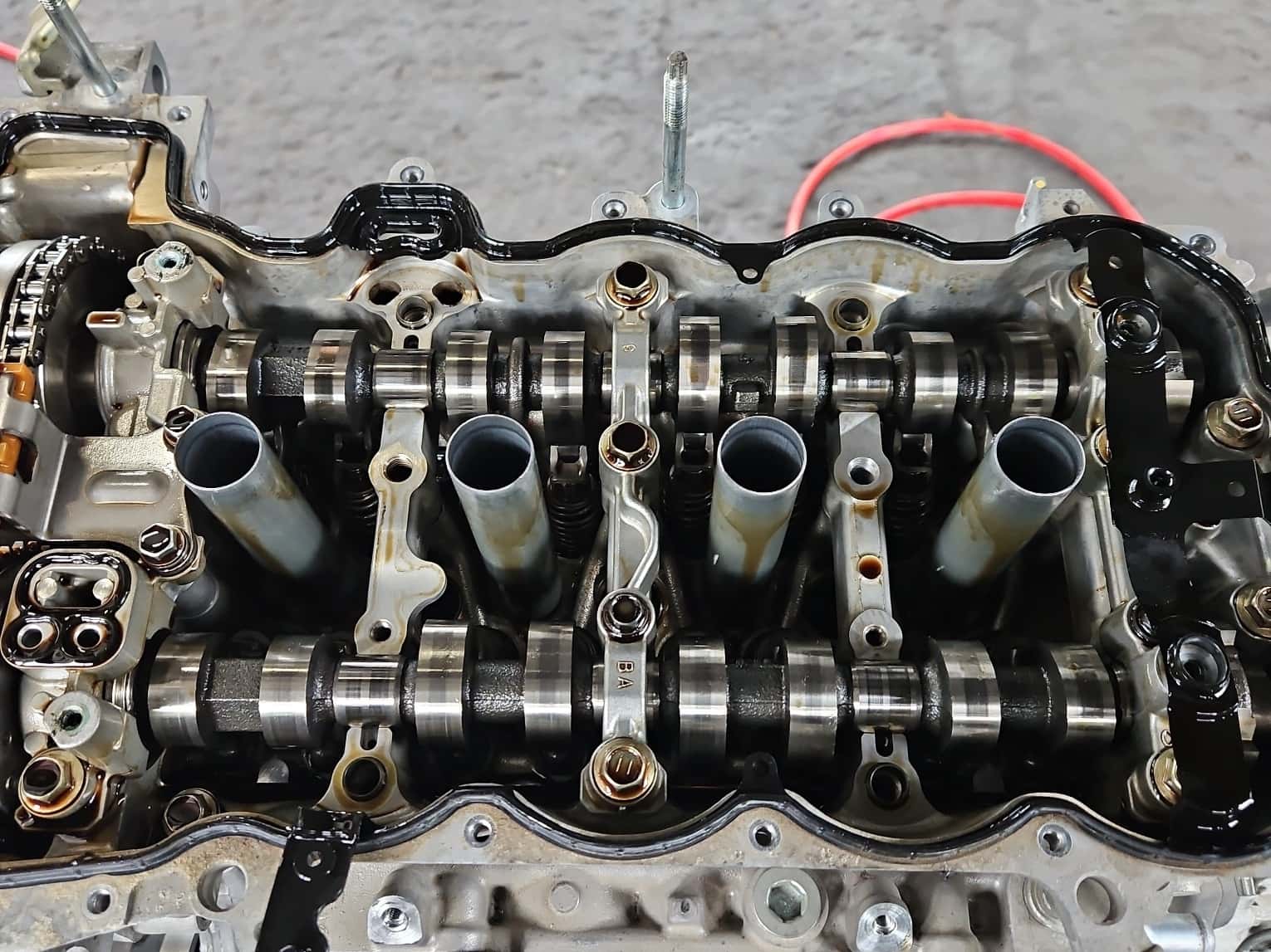 Moteur 2NR-FKE vue 2
