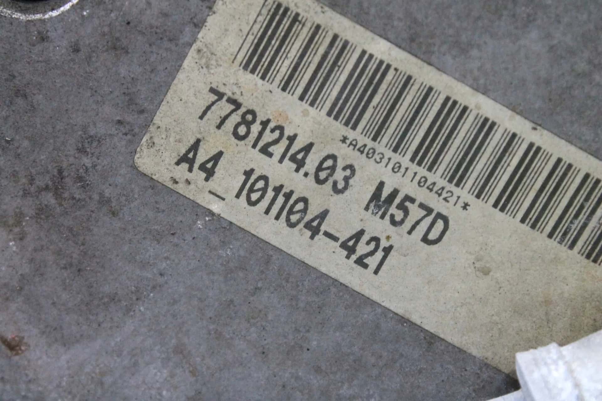 Moteur 306D1(M57D30) vue 8