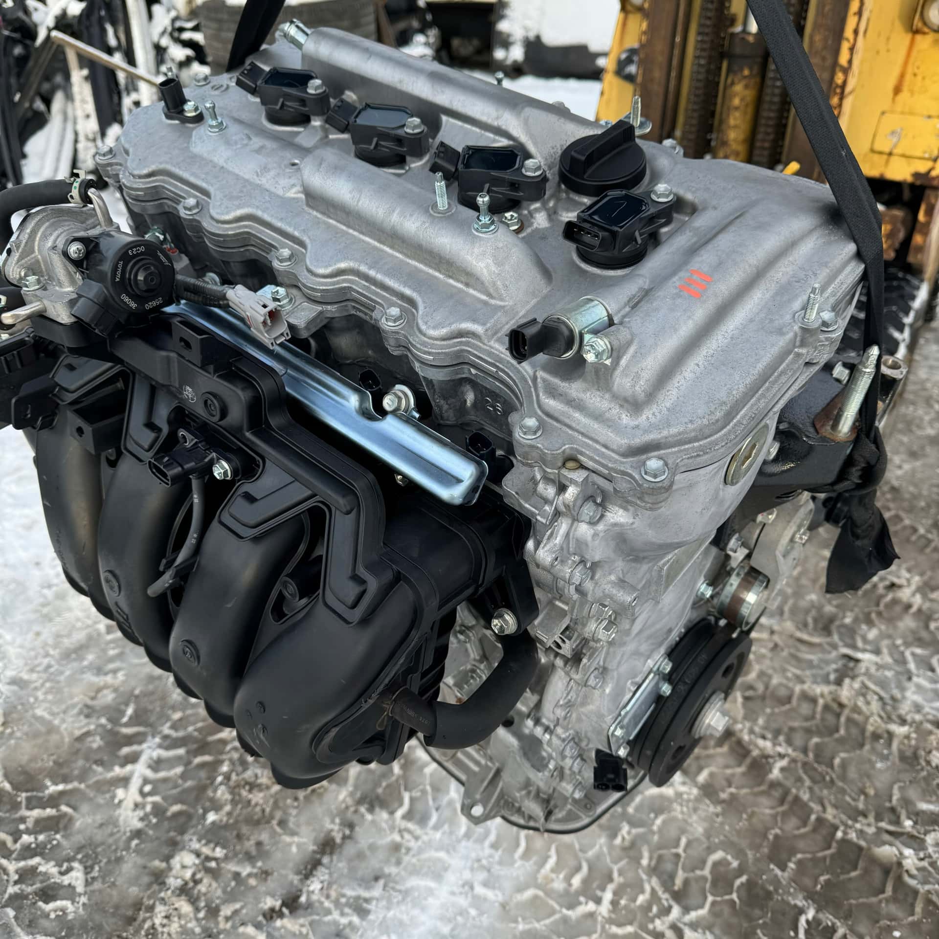Moteur 2AR-FXE vue 2