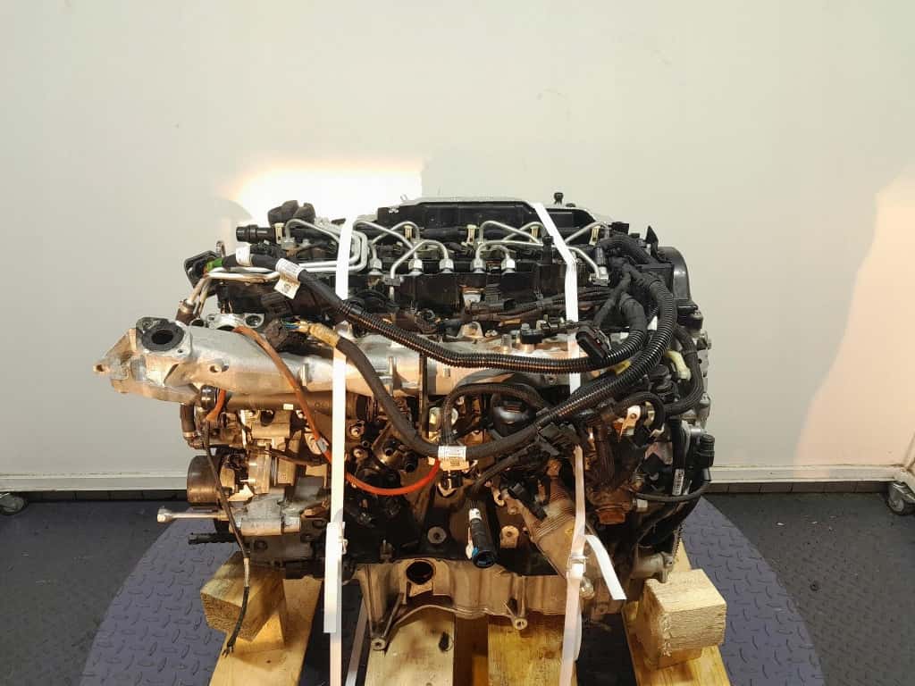 Moteur B57 D30 B vue 2
