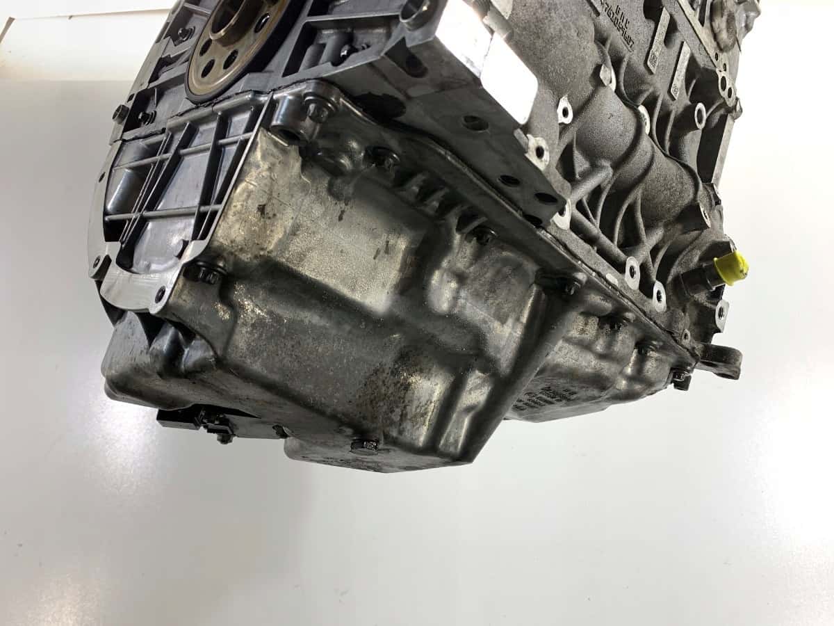 Moteur N47 D20 D vue 4