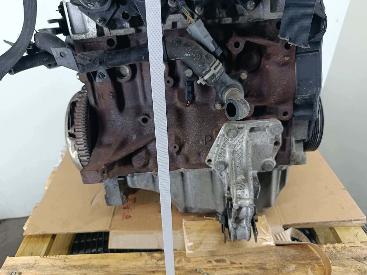 Moteur NFU (TU5JP4) vue 3