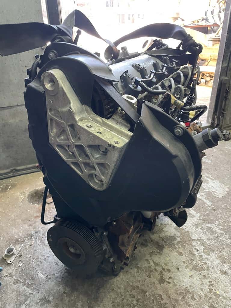 Moteur F9Q 872 vue 2