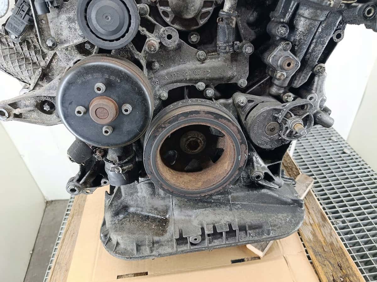 Moteur M 112.944 vue 3