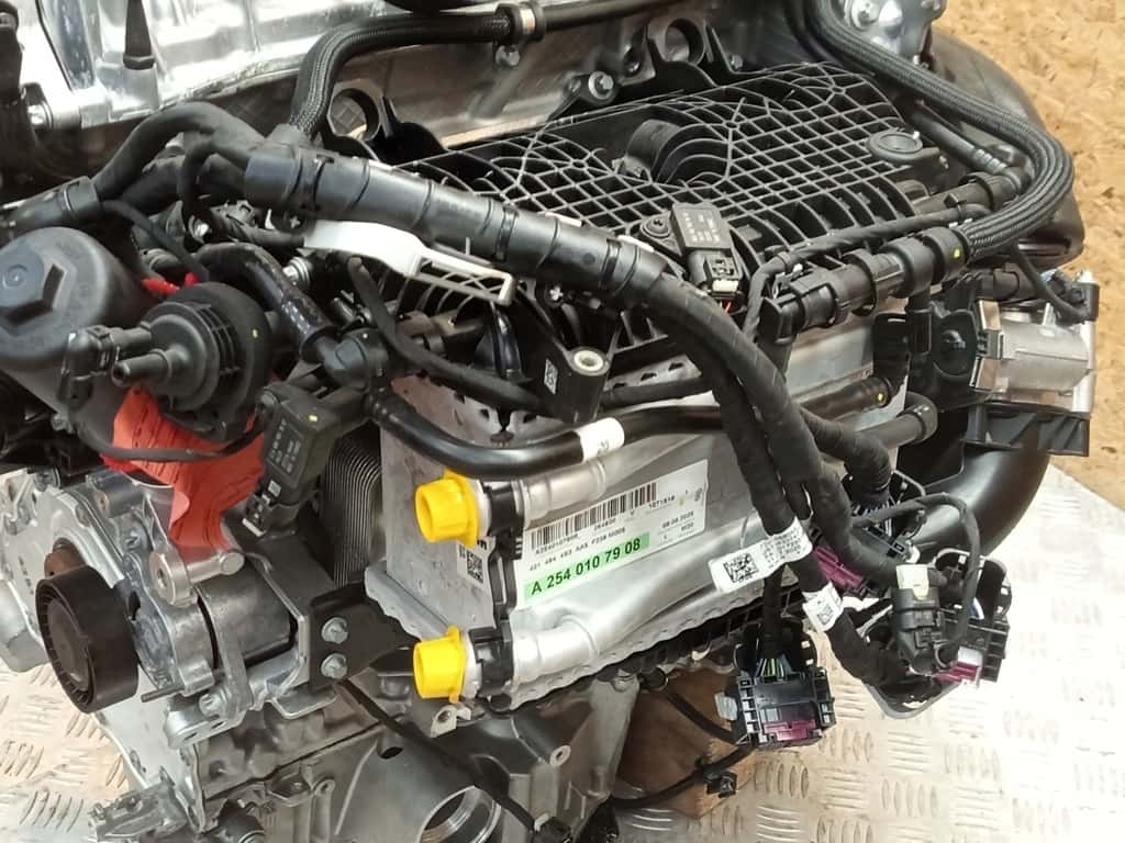 Moteur M 254.920 vue 4