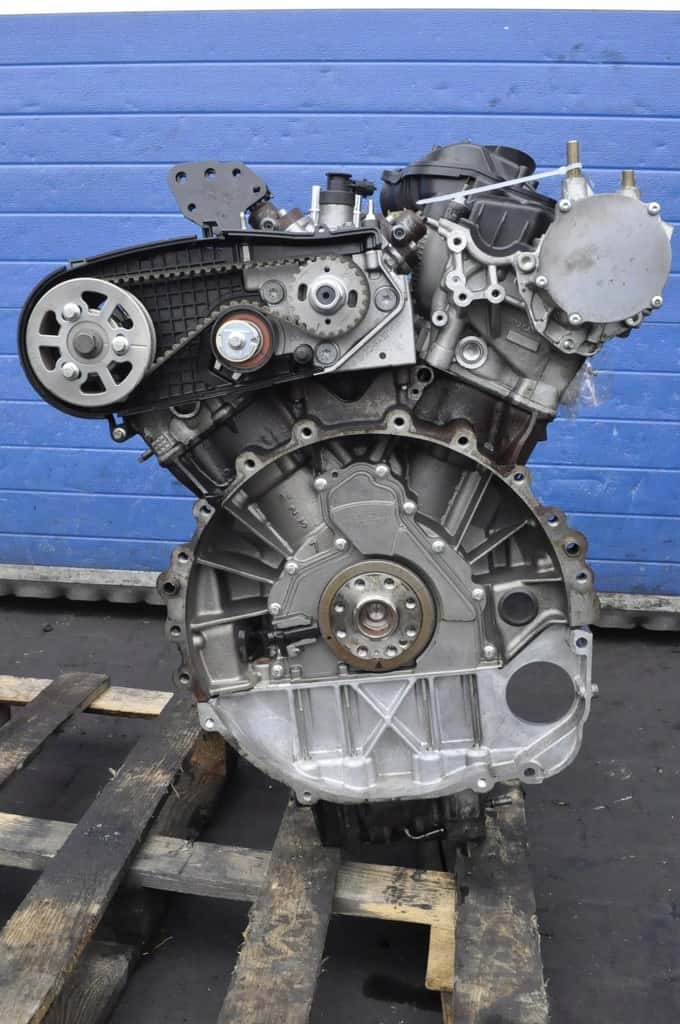 Moteur 306DT(TDV6) vue 3