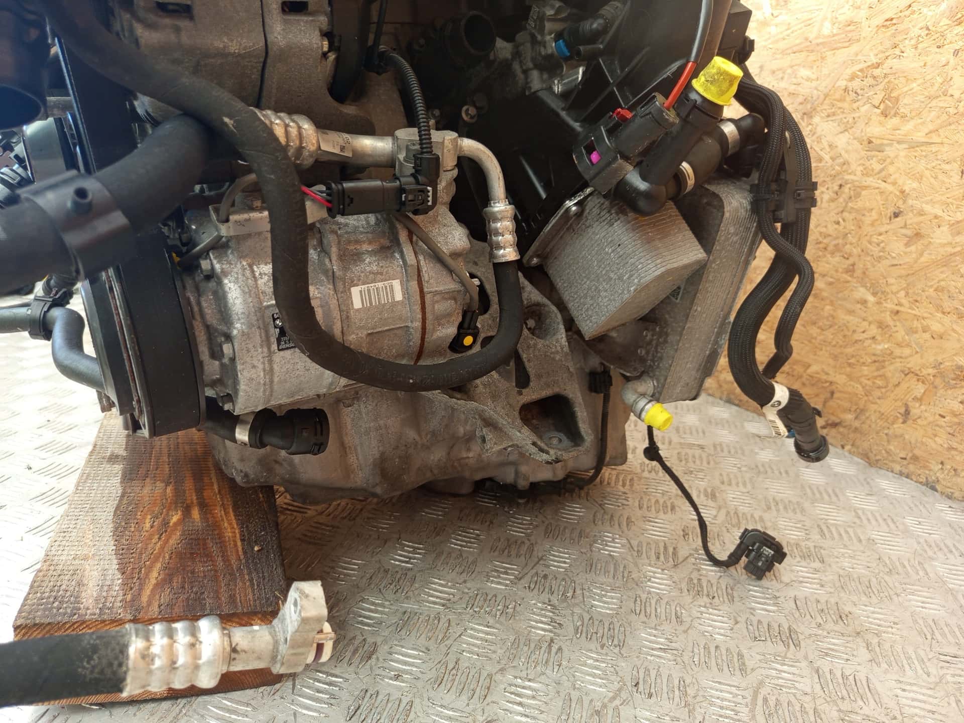 Moteur B47 D20 A vue 12