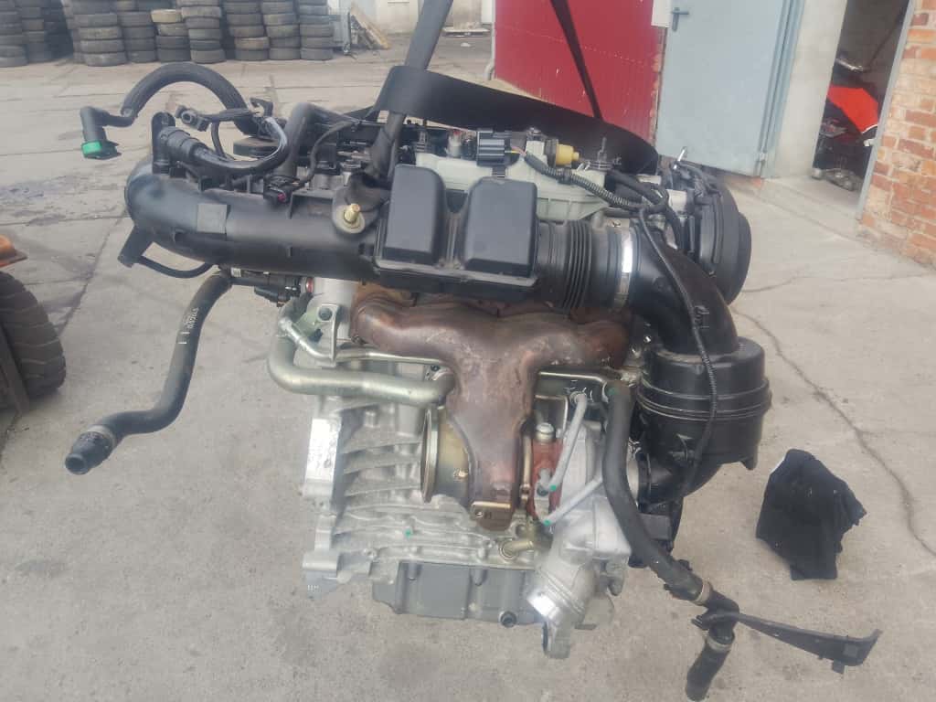 Moteur B 4204 T26 vue 2