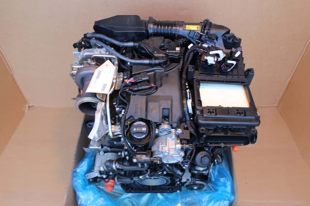 Moteur M 264.915 vue 2