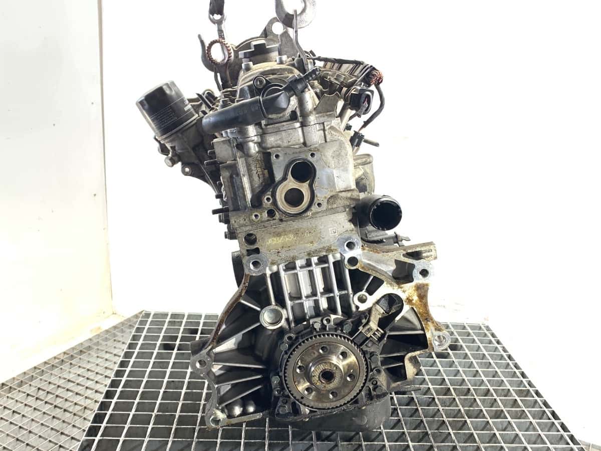 Moteur CBZB vue 2