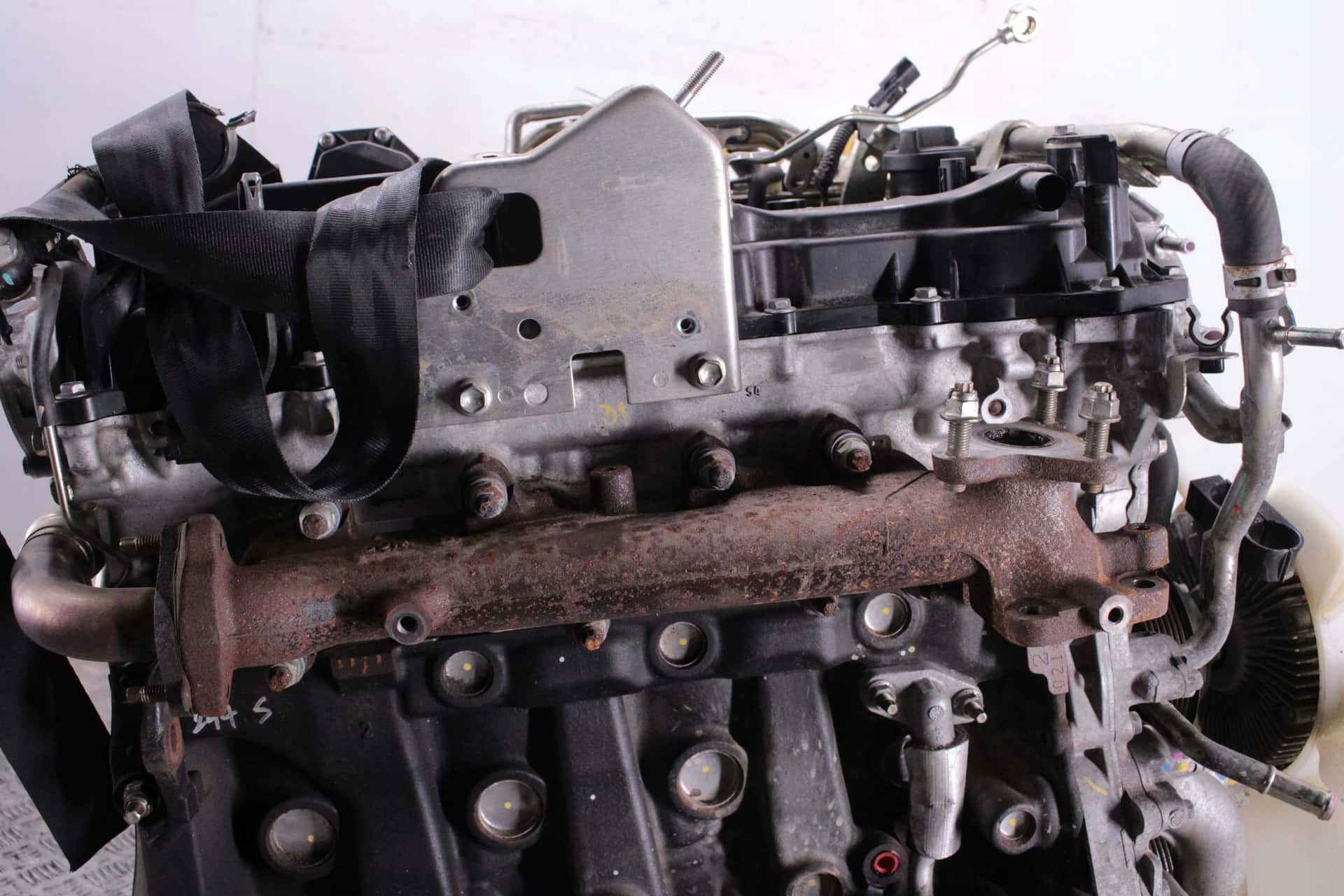 Moteur 2GD-FTV vue 2