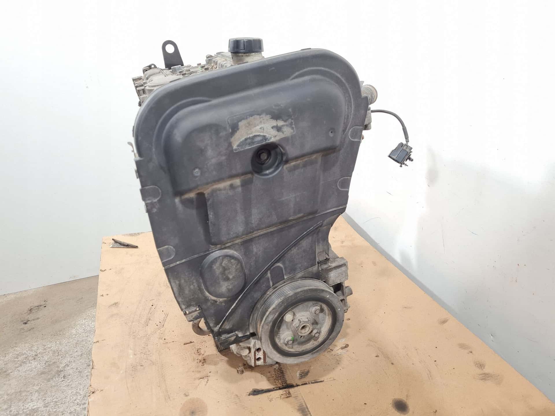 Moteur B 5244 T3 vue 7