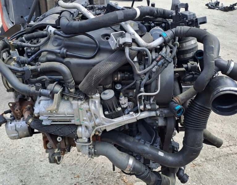 Moteur 306DT vue 2