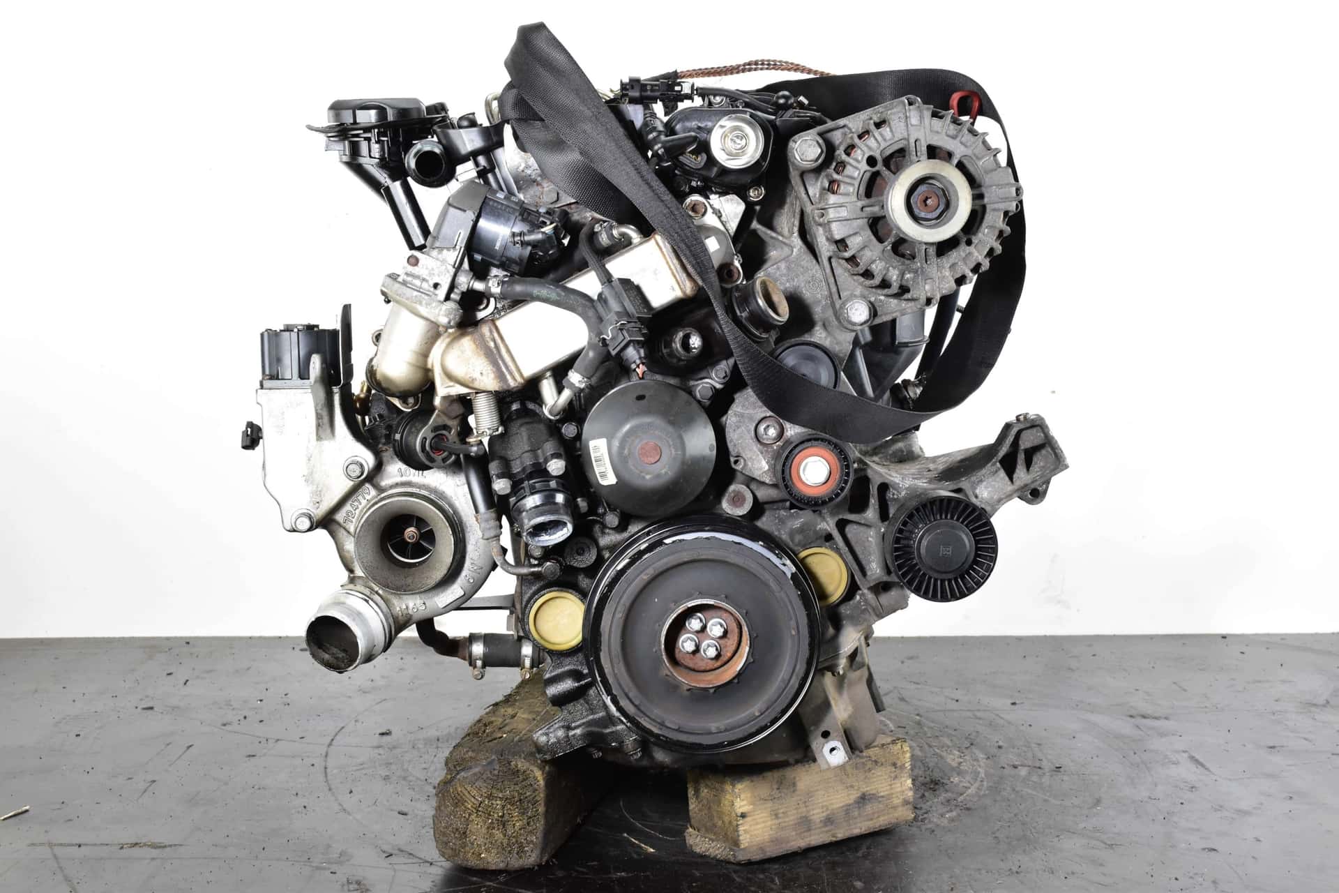 Moteur N47 D20 C vue 14