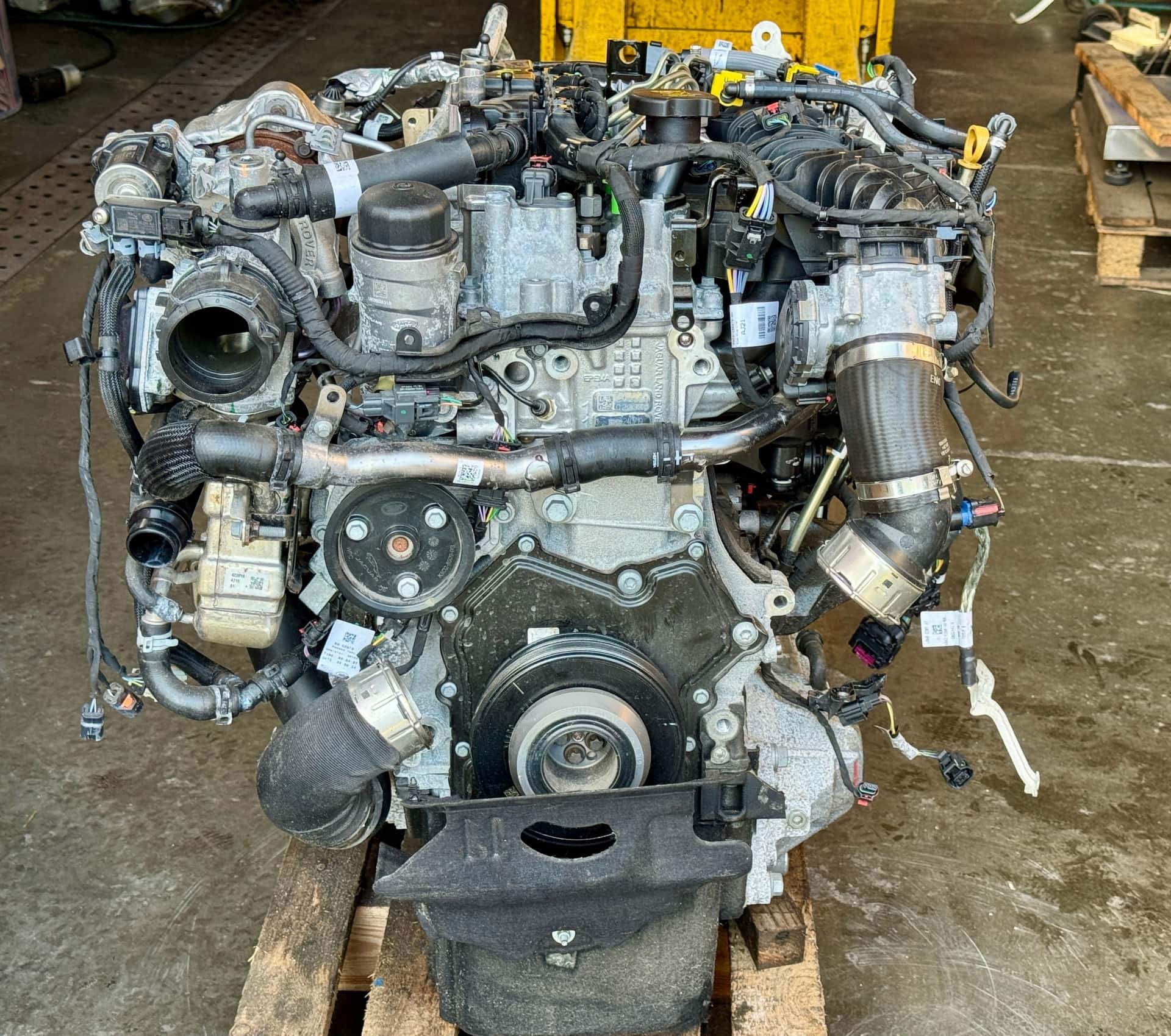 Moteur 204DTY(AJ21D4) vue 2