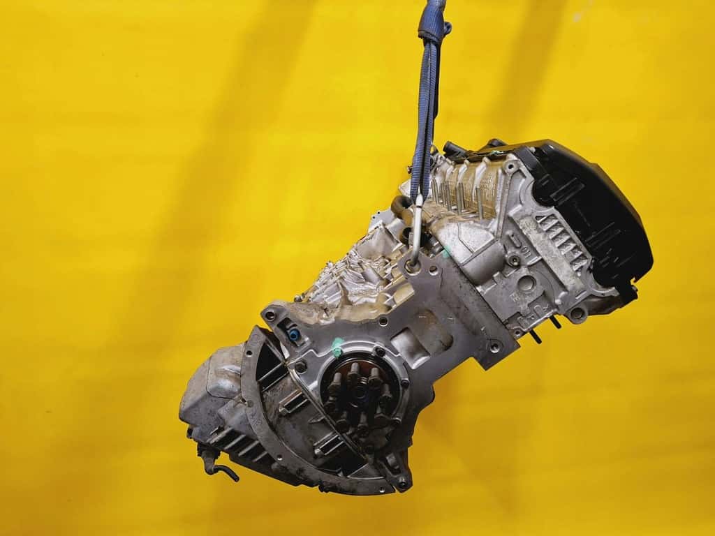 Moteur M52 B20 (206S4) vue 4