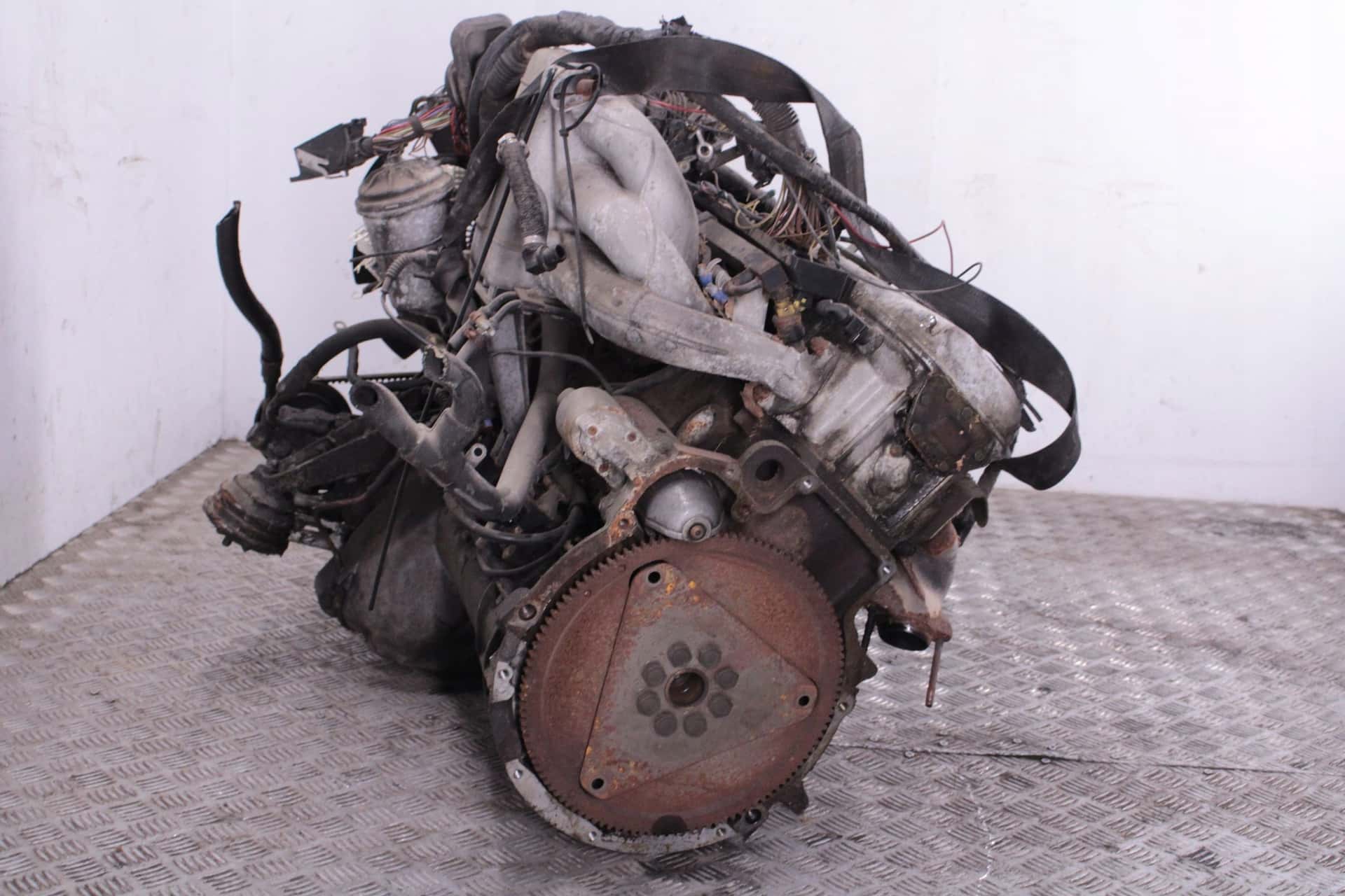 Moteur M30 B30 (306KA) vue 4
