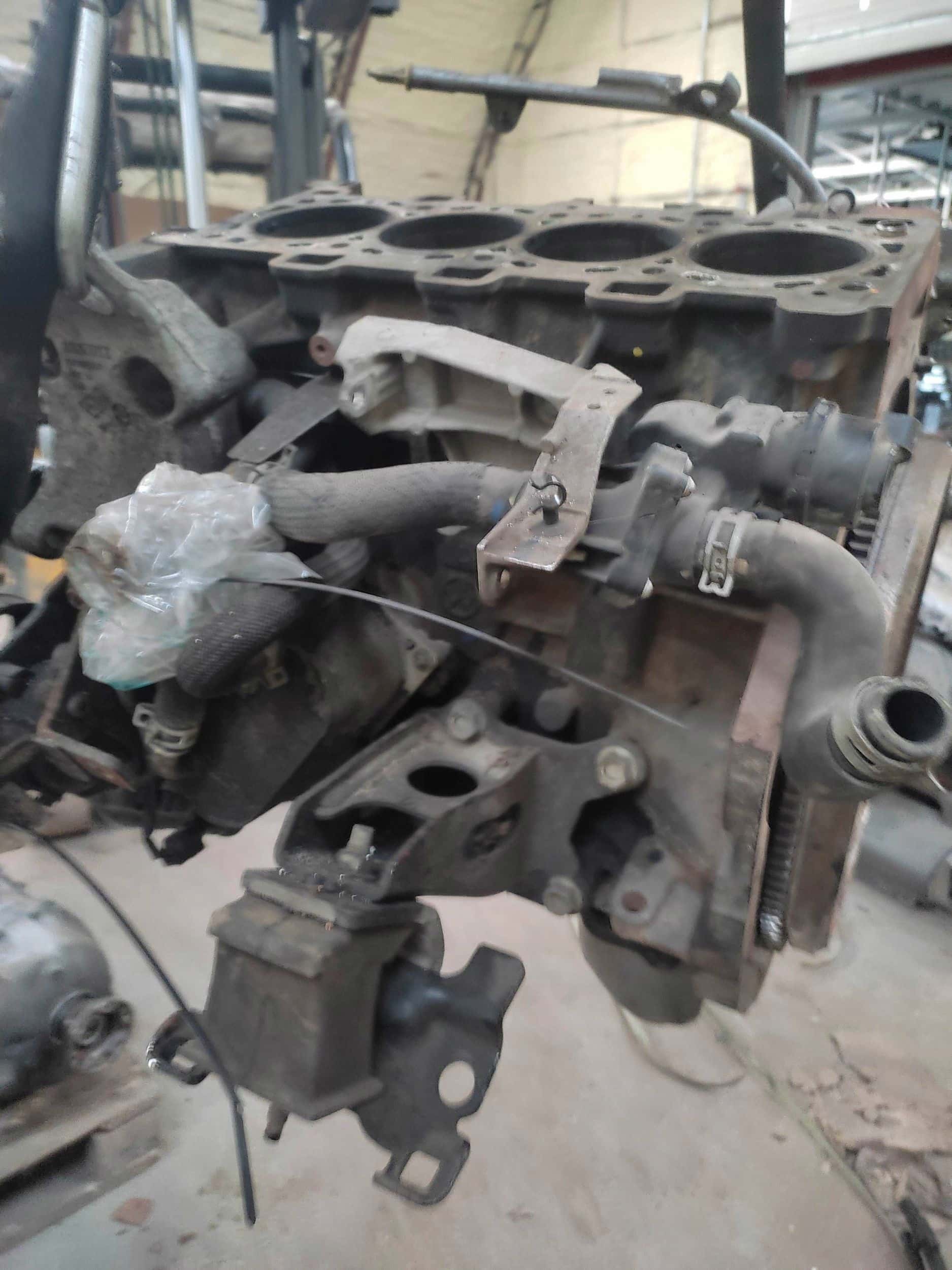 Moteur YS23DDT vue 2