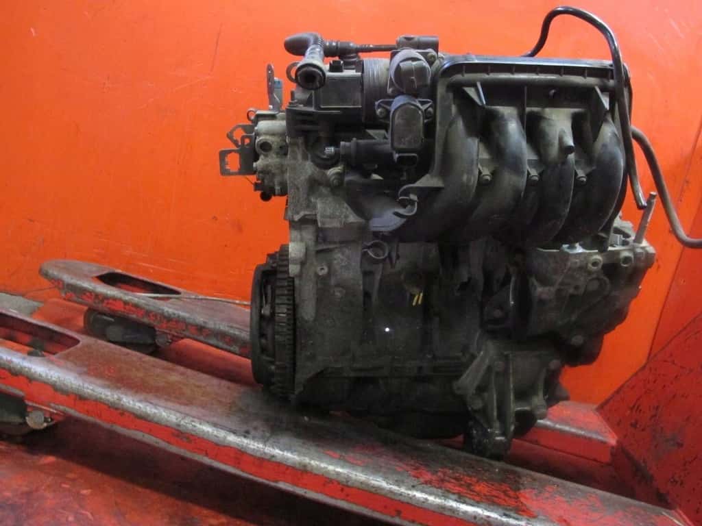 Moteur KFW (TU3JP) vue 4