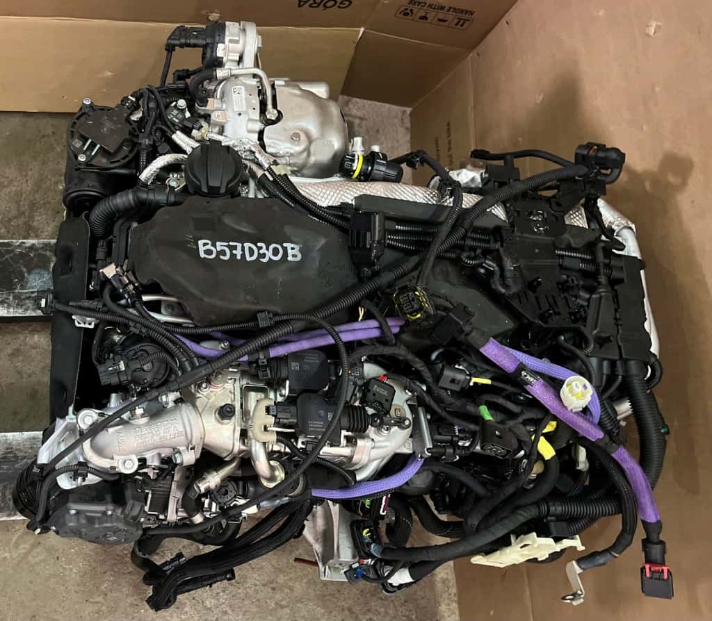 Moteur B57 D30 B vue 3