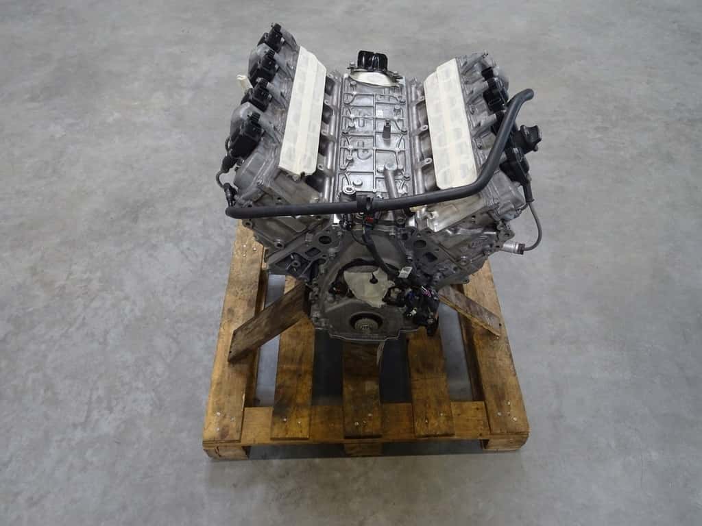 Moteur LT4(376CUV8) vue 2