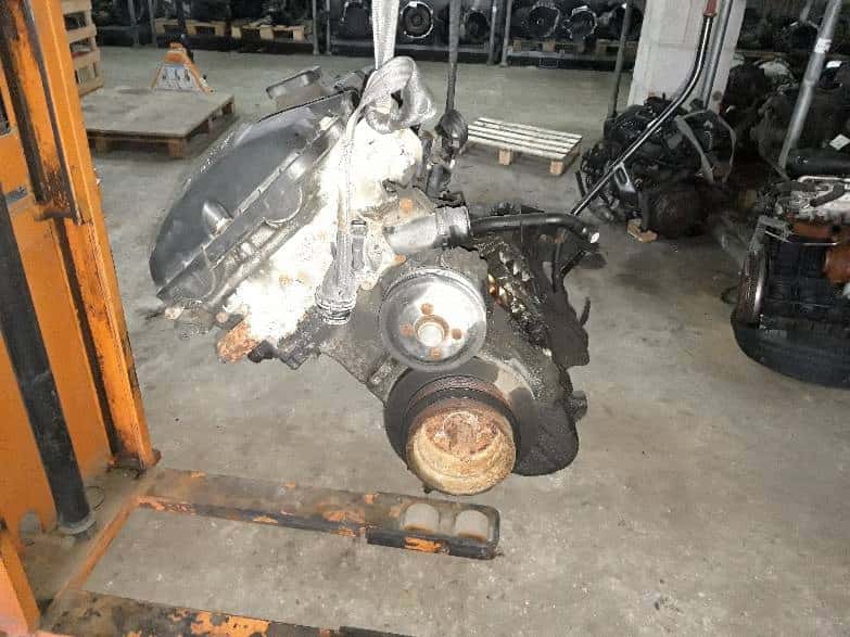 Moteur M52 B28 (286S1) vue 5