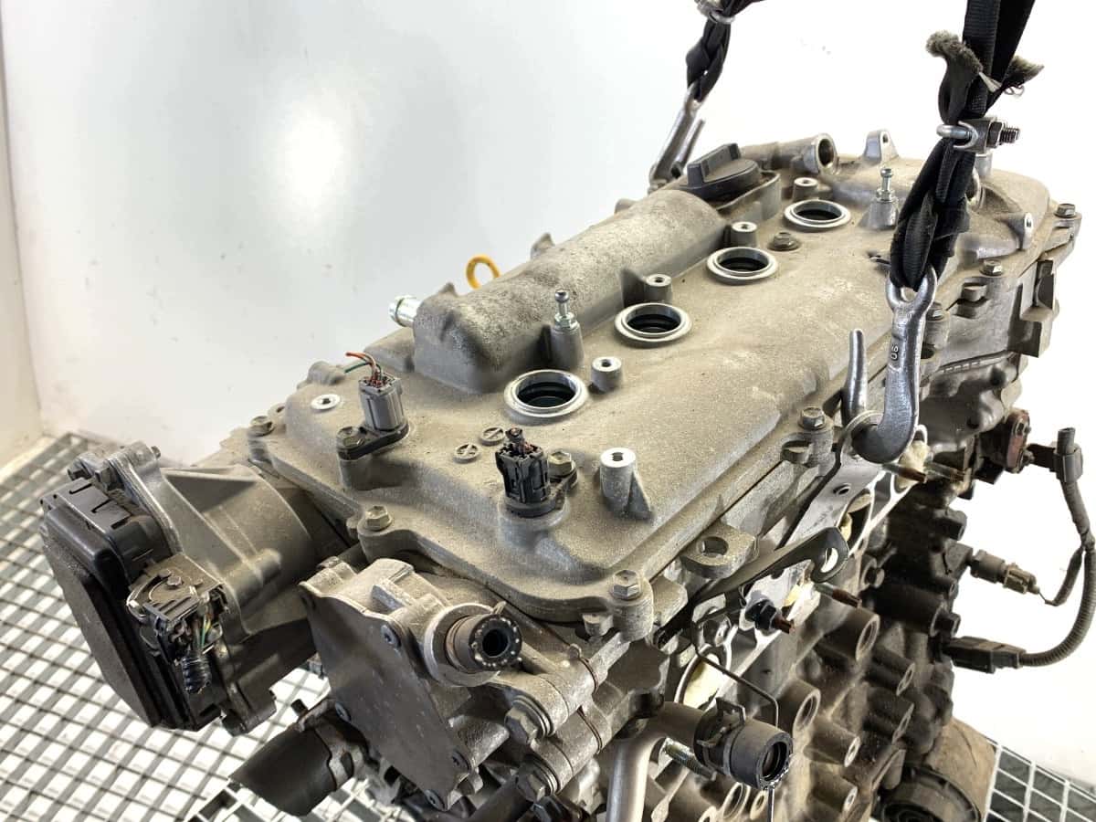 Moteur 2ZR-FAE vue 5