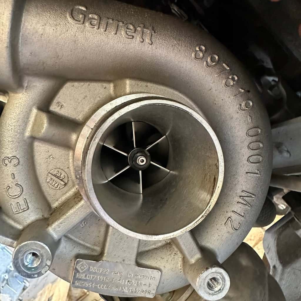 Moteur M9T 672 vue 3