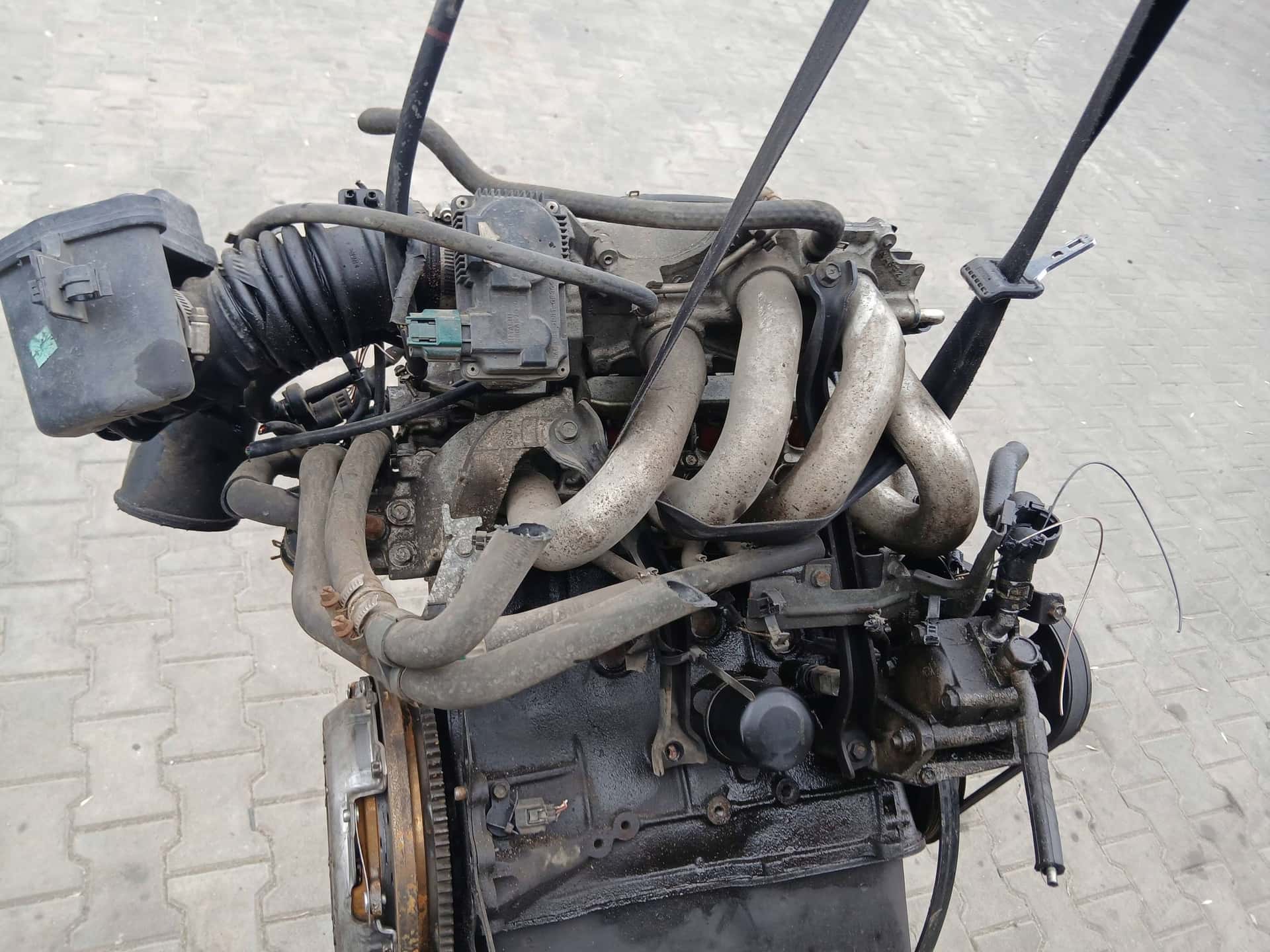 Moteur QG18DE vue 5