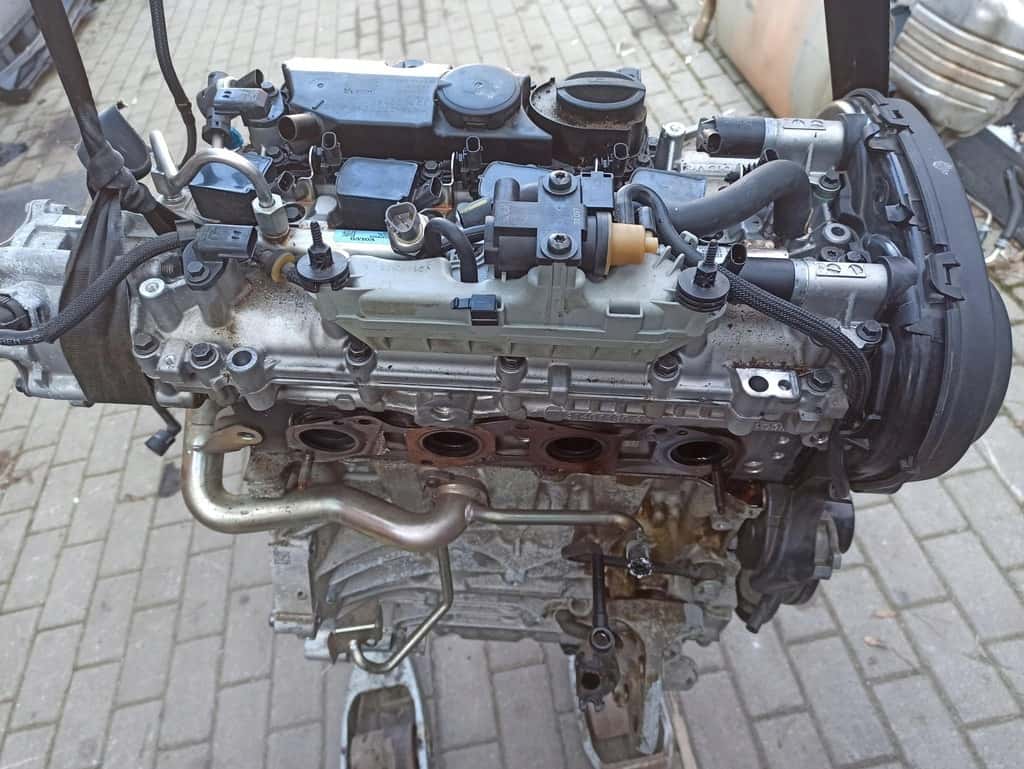Moteur B 4204 T34 vue 2