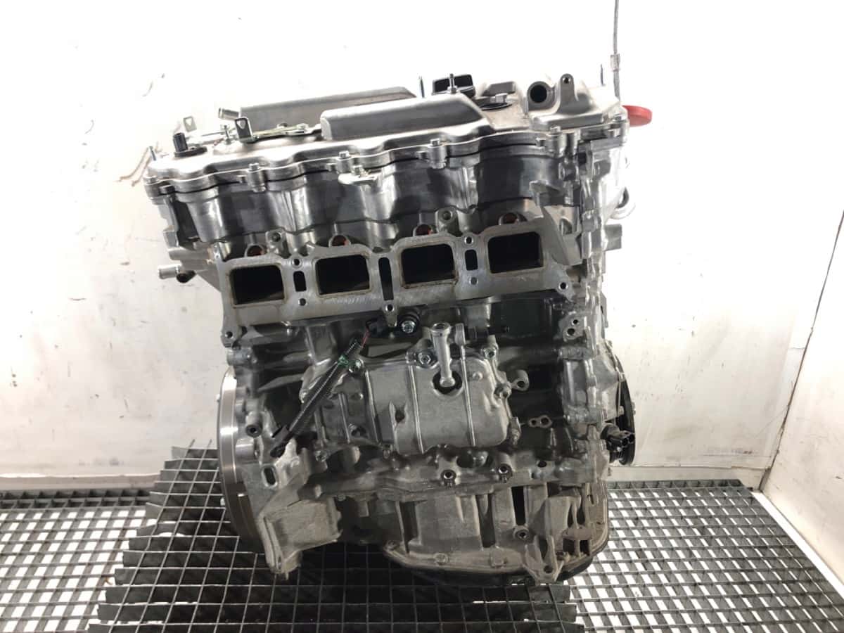 Moteur 2AR-FXE vue 2