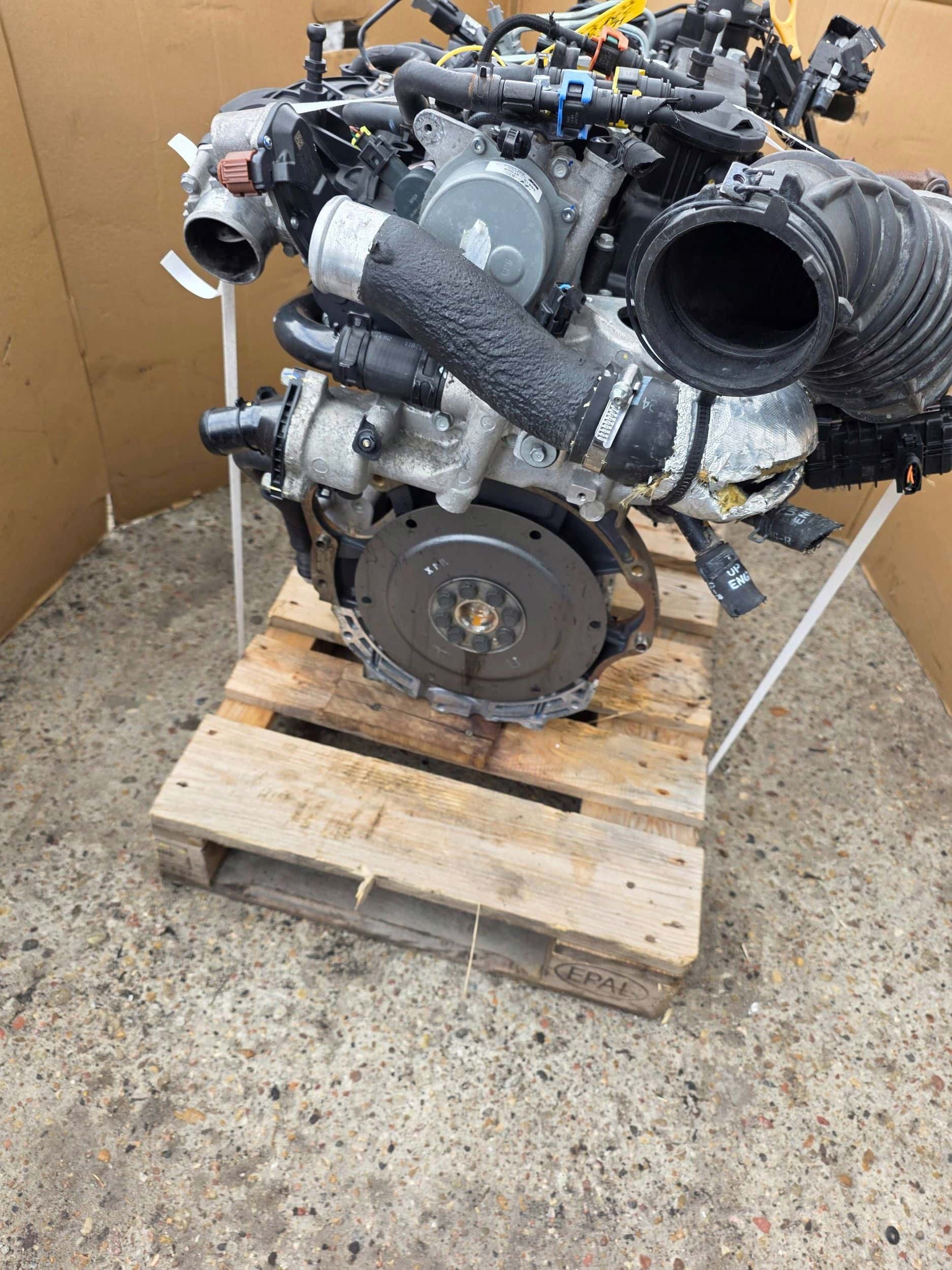 Moteur D4HB vue 5