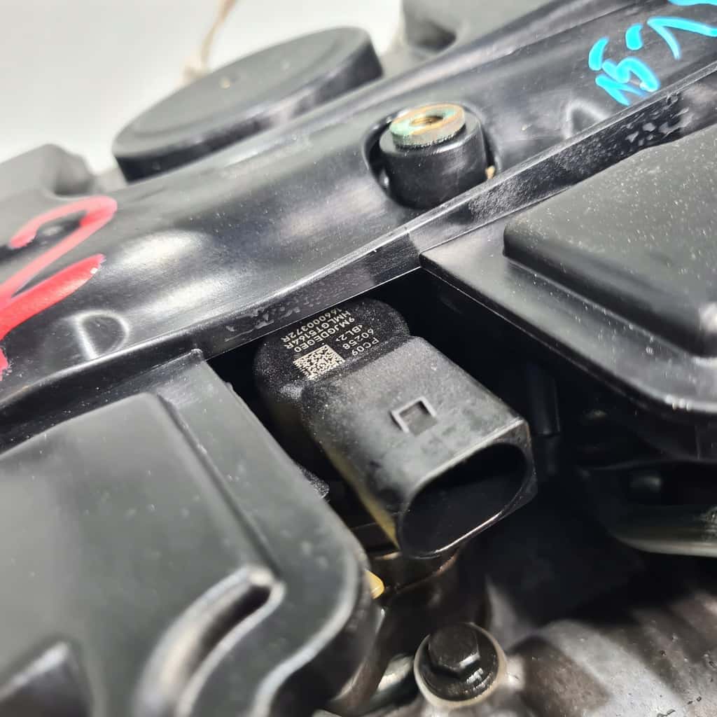Moteur M9T 708 vue 8