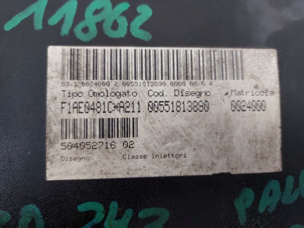 Moteur F1AE0481C vue 4