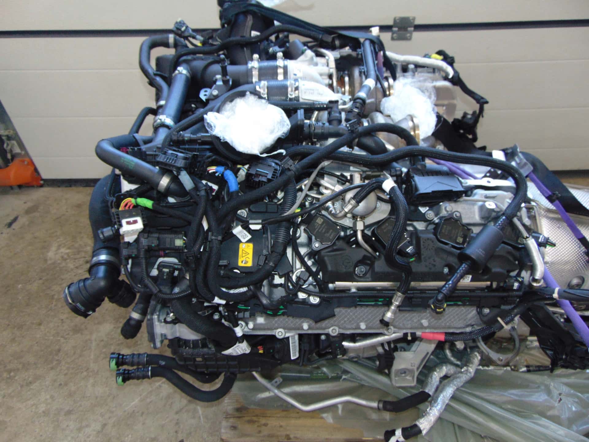 Moteur S68 B44 A vue 3